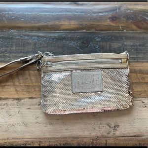 Coach Poppy Gold
Sequined XL Spotlight Wristlet
Clutch Purse.